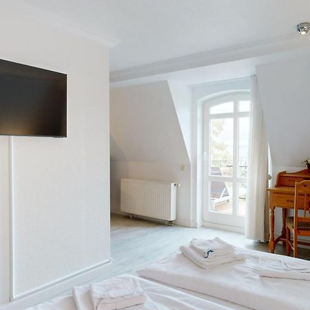 Fewo Direkt Am Strand Mit Meerblick Und Balkon,Villa Glueckspilz, Binz Luaran gambar