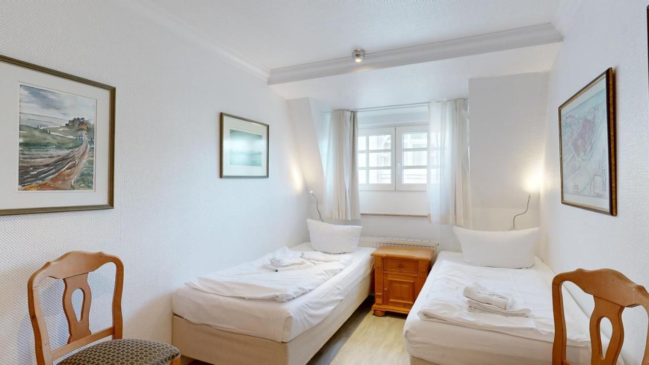 Fewo Direkt Am Strand Mit Meerblick Und Balkon,Villa Glueckspilz, Binz Luaran gambar